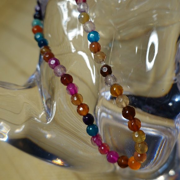 (NWT) Multi Color Fire Agate Faceted Beaded Bracelet (Fits Sm to Lg Wrist) - Picture 3 of 9
